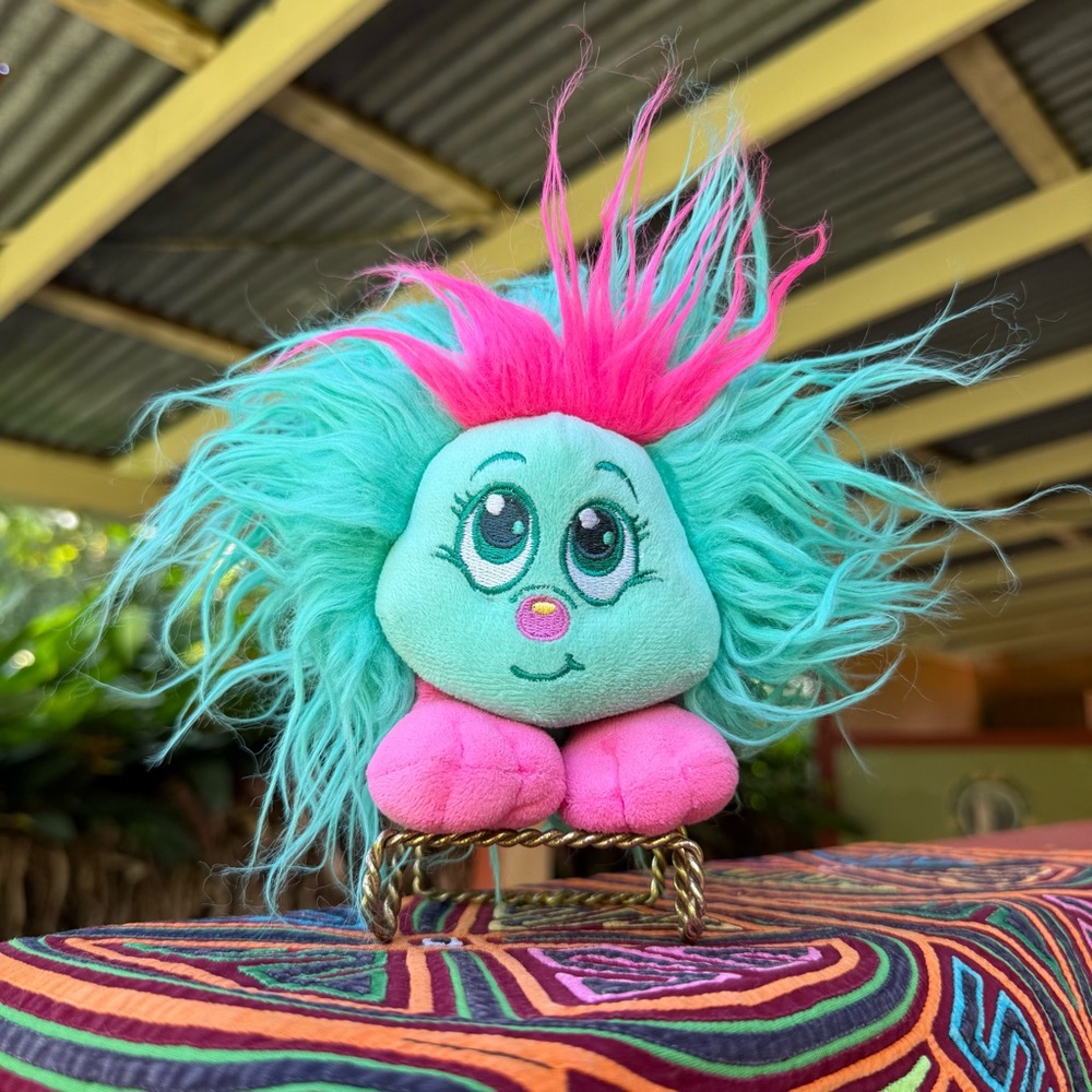 ZURU Shnooks Shazam Plush Stuffed Toy Pink Feet Blue‎ Pink Hair Troll Plushie